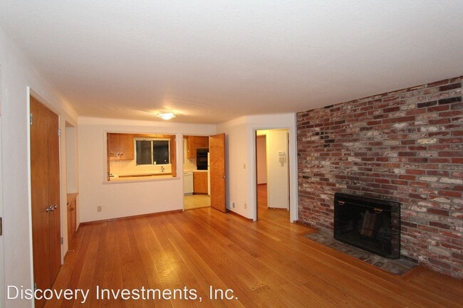 Building Photo - 2 br, 1 bath House - 1717 La Loma Avenue