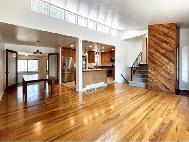 Building Photo - 13121 E 31st Ave