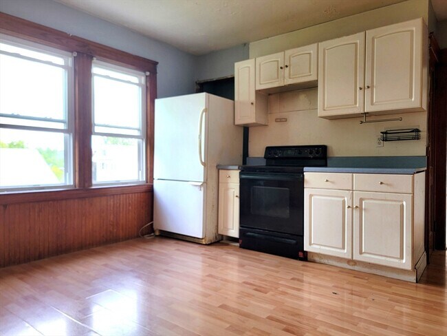 Foto del edificio - 26 Stebbins St