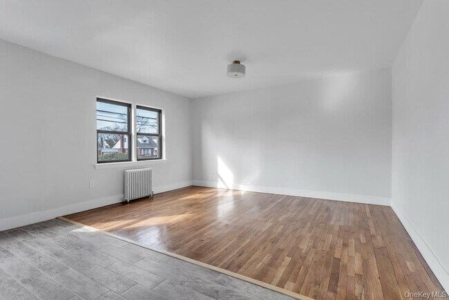 Foto del edificio - 105 Long Beach Rd