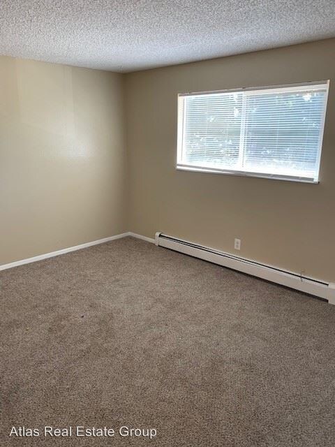 Building Photo - 2890 Montebello Dr W