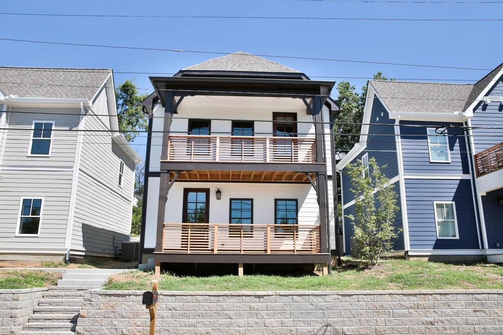 Foto principal - 1209 Davidson St