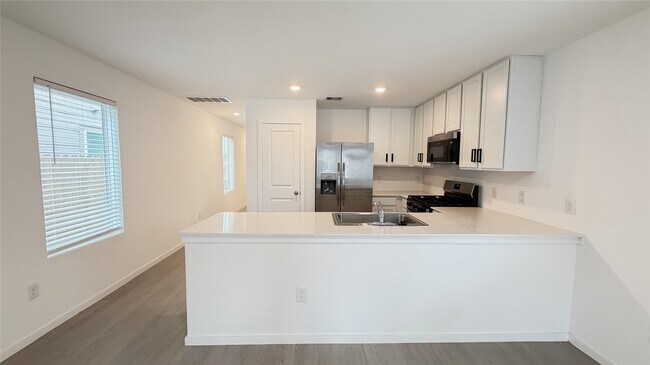 Foto del edificio - 21305 Carosella Dr