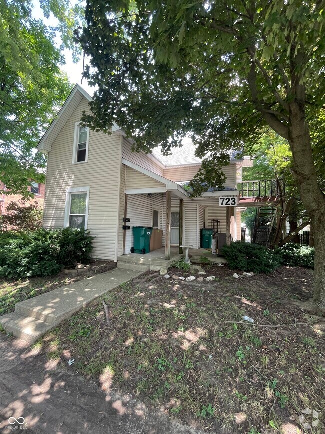 Building Photo - 723 N Lebanon St
