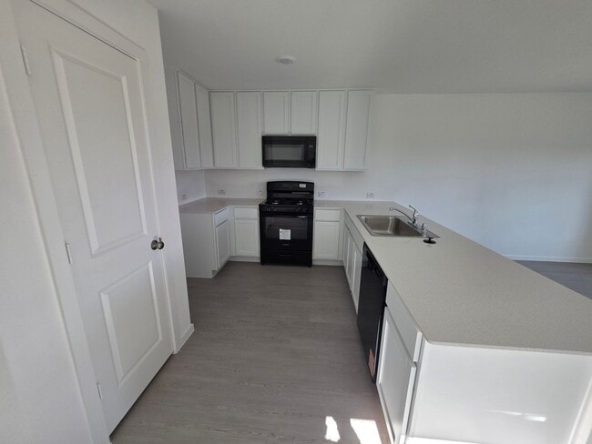 Building Photo - 12136 Morgan Dr