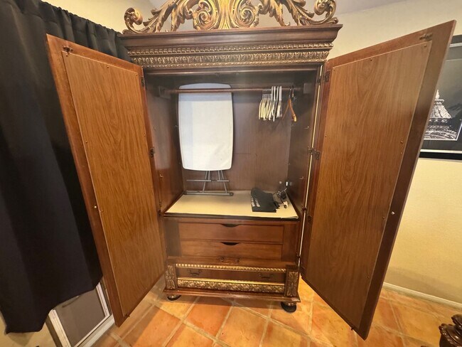 Foto del edificio - Quail Canyon Rd