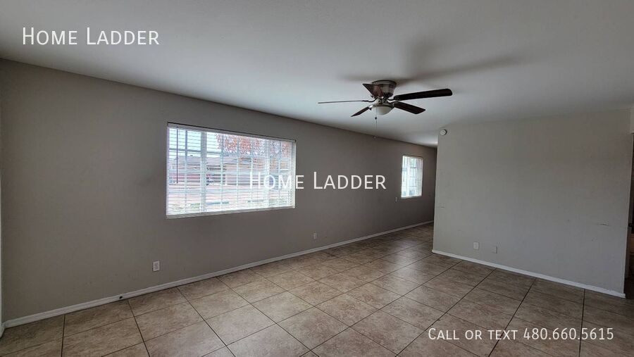 Building Photo - 6747 N 26th Ave