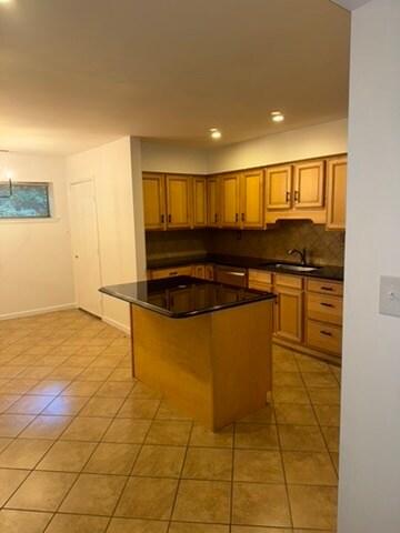 Foto del edificio - 8001 Greenspring Way