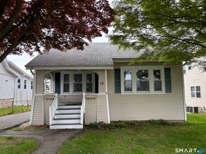 Building Photo - 17 Reservoir Ave