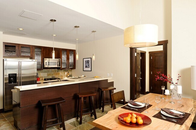 Building Photo - 120 Carriage Way
