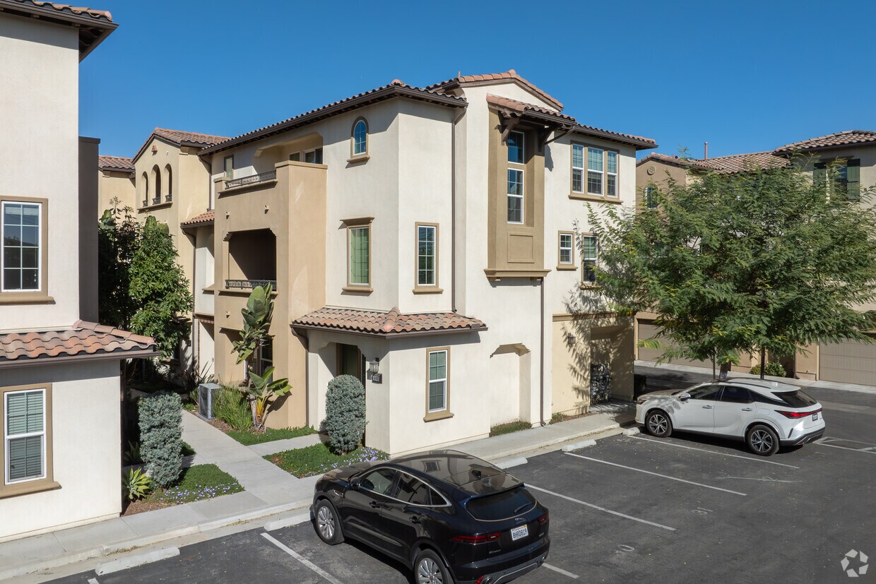 1220-1240 W La Habra Blvd - Skylark