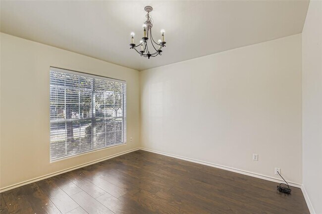 Foto del edificio - 11612 Larch Valley Dr