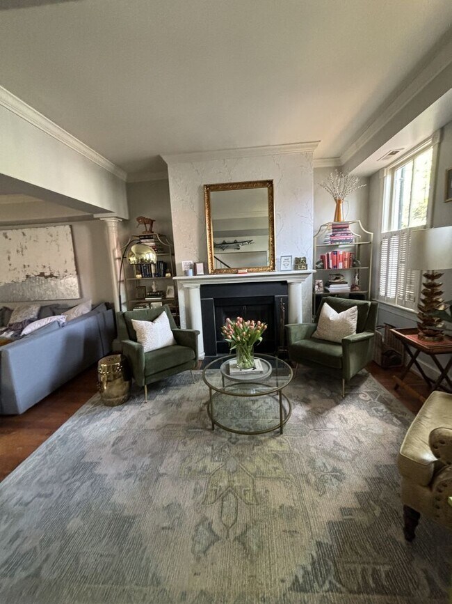 Photo - 408 Queen St Townhome