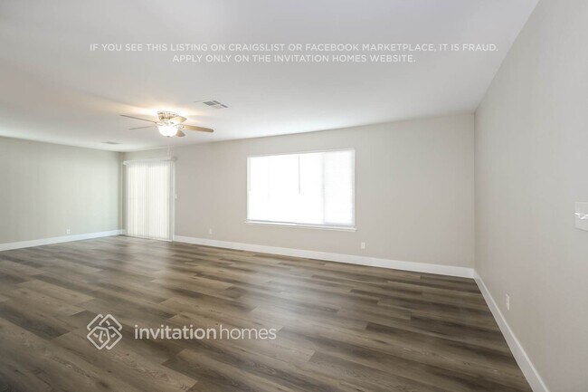 Building Photo - 6816 W Greydawn Dr