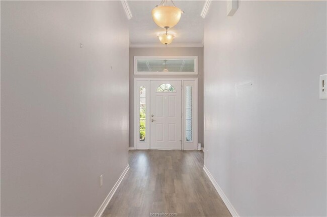 Building Photo - 2618 Lochinvar Ln