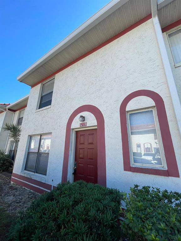 Foto principal - 6218 Yorktown Dr