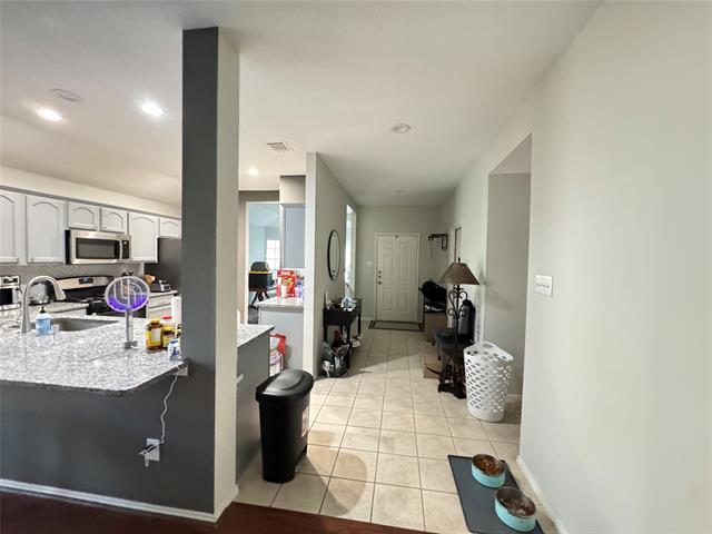Foto del edificio - 9812 Fillmore Dr