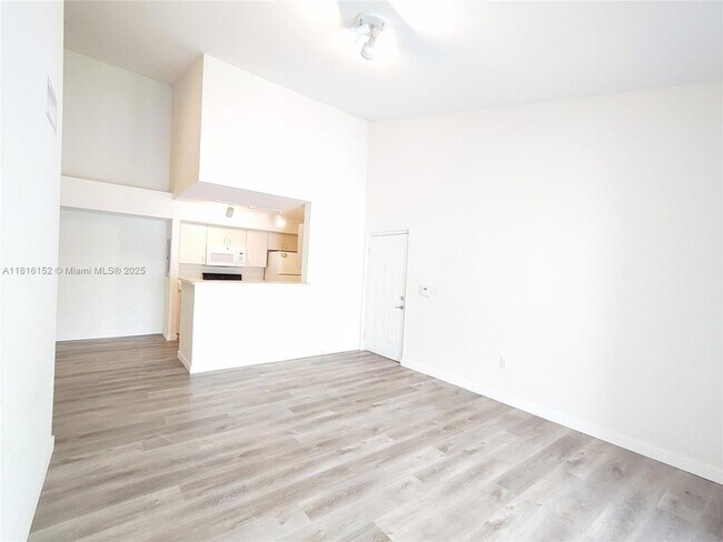 Foto del edificio - 711 SW 111th Way