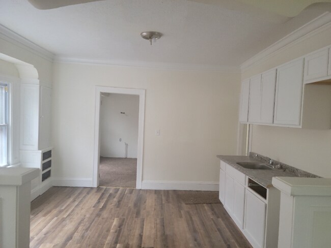 Foto del edificio - 3358 E 145th St