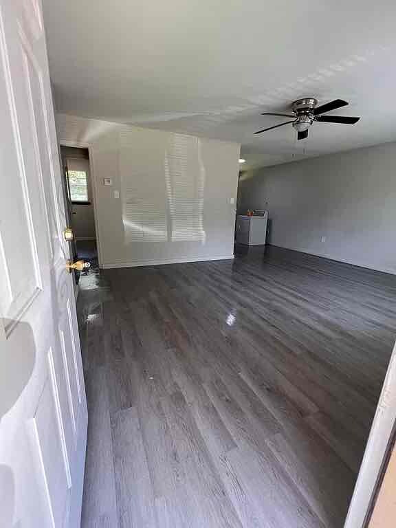 Foto principal - 905 E 7th St