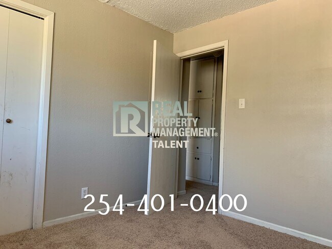 Foto del edificio - 2214 Saulsbury Dr
