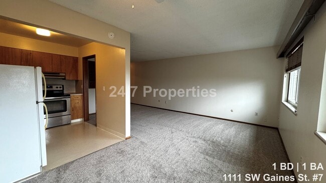 Foto del edificio - Beautiful 1 BD | 1 BA Apartment with a View - Near OHSU Campus!