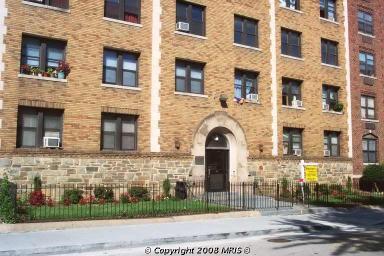 Building Photo - 1457 Park Rd NW