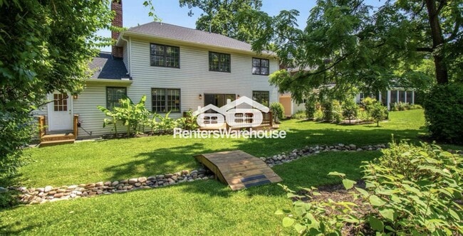 Foto del edificio - 6212 Massachusetts Ave