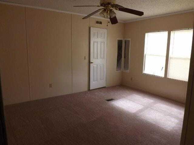 Foto del edificio - 64096 Mangano Rd