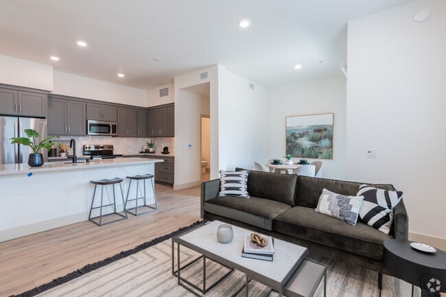 Interior Photo - Towne Centre Apartments