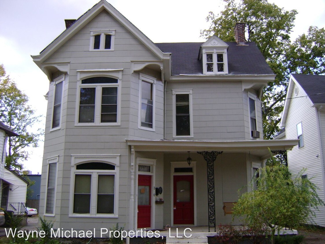 Primary Photo - 350 S Broadway Park