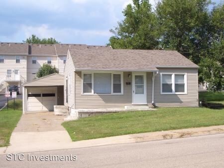 Building Photo - 3 br, 2 bath House - 424 W. Chandler