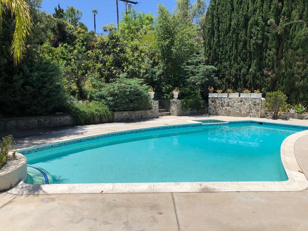 22746 Mulholland Dr, Woodland Hills, CA 91364 House Rental in Woodland Hills, CA