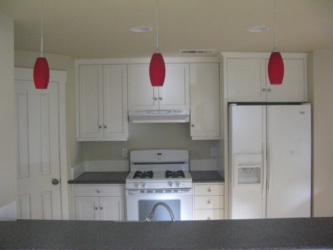 Building Photo - 2477 Switzerland Ln