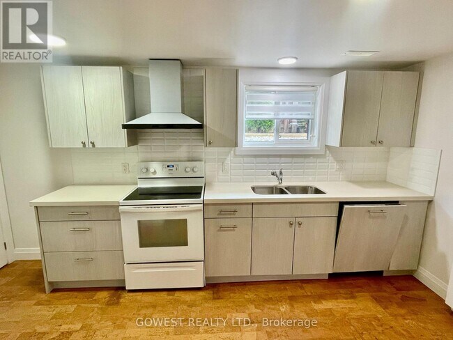 Photo du bâtiment - 42 Briarwood Crescent