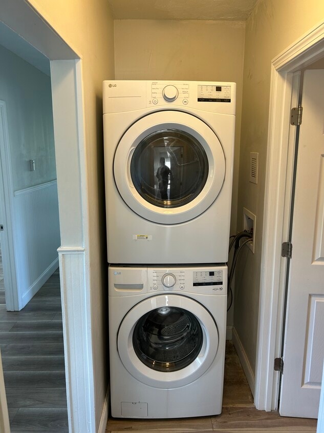 Foto del edificio - 320/322 Eaton St