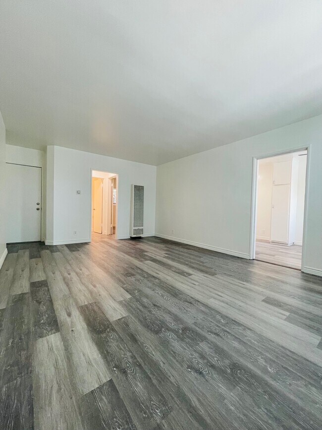 Foto del edificio - 4130 Palmwood Dr