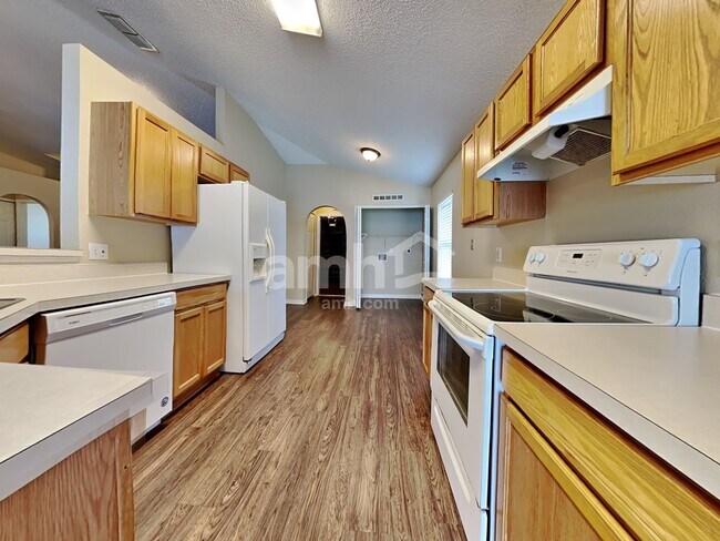 Foto del edificio - 7363 Edenfield Park Rd