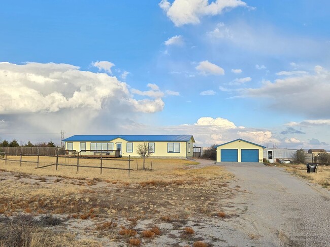 Foto del edificio - Awesome 4 Bedroom Ranch Home with Room for...