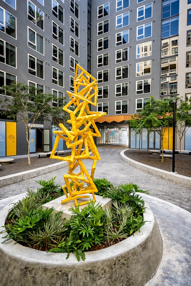 Foto del edificio - 138 NW 30th St