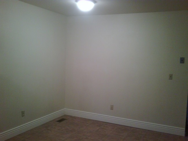 Building Photo - 1715 W 400 N