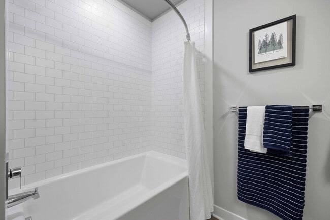 Photo - The Edison at Colonnade Crossing Apartments