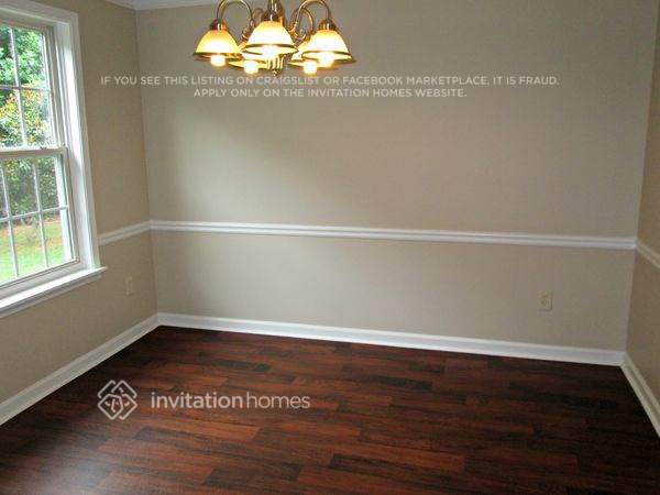 Foto del edificio - 3461 Glen Summit Ln