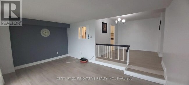 Building Photo - 5 San Romanoway