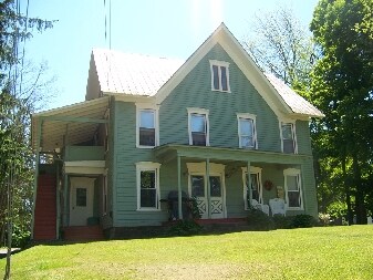 Primary Photo - 14 Moss St