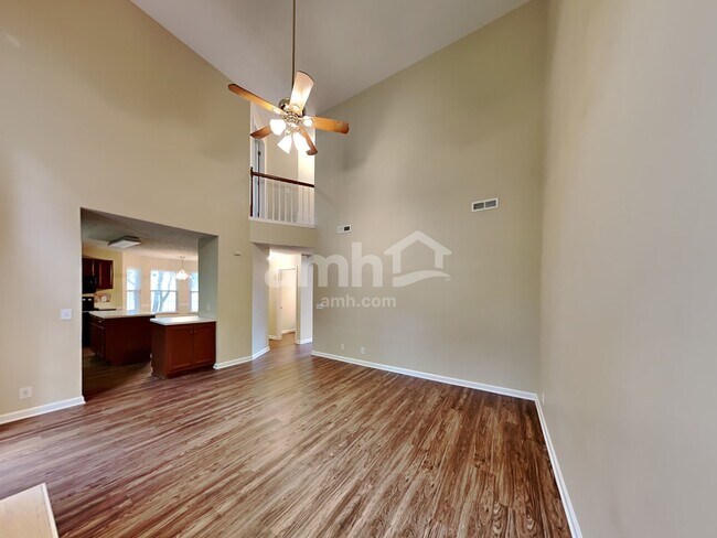 Building Photo - 2421 Keeling Dr