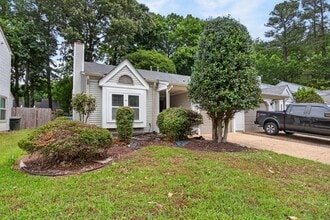 Building Photo - 227 Ashridge Ln