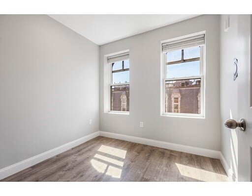 Foto del edificio - 276-278-282 Hanover St