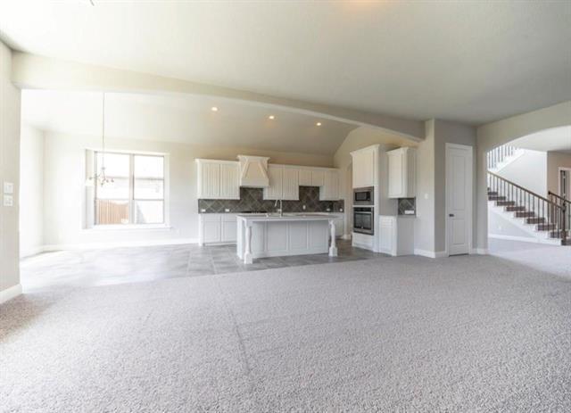 Building Photo - 911 Sabine Dr