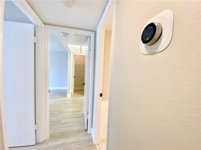 Foto del edificio - 111 Briny Ave